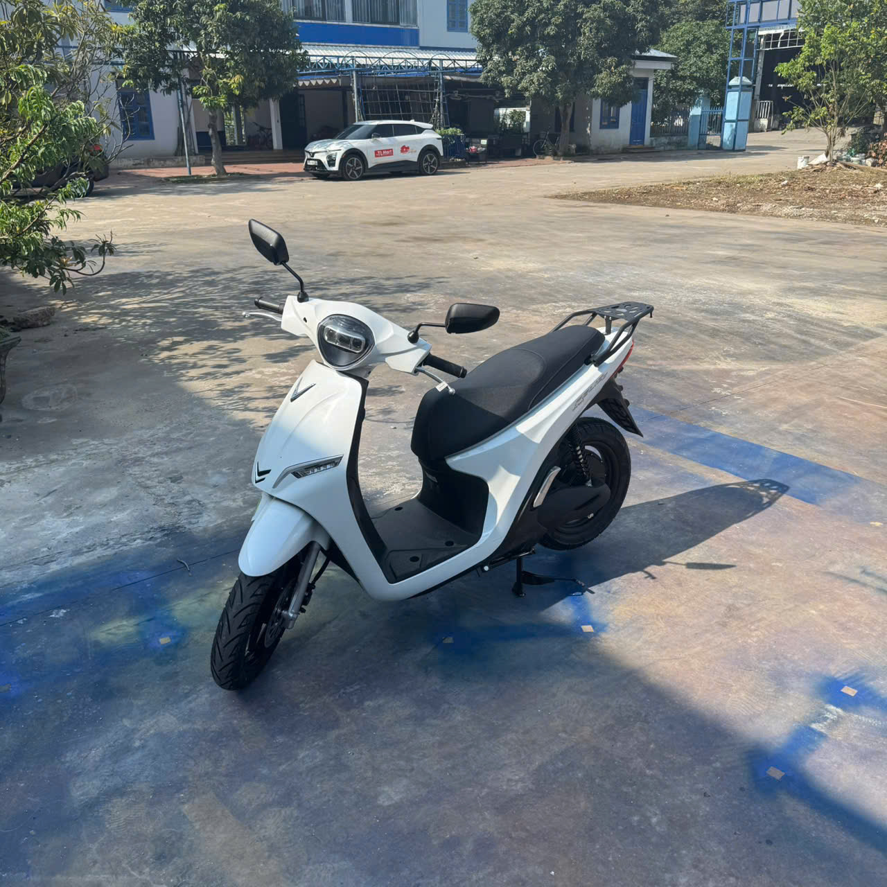 Baga VinFast Feliz Dạng Tấm Cao Cấp Gắn Thùng Sau | M-Biker 1 z7819624501282 7f0cb717c15b68f32ce16a7f826d17c5